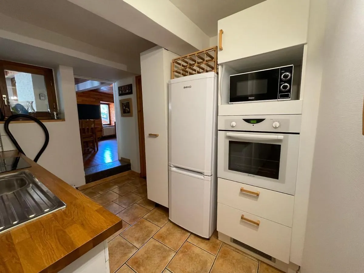 Le Blizzard Bel Appartement Avec Grande Terrasse Dans Vieille Ferme De Montagne Renovee Les Orres 0*,  Frankrig
